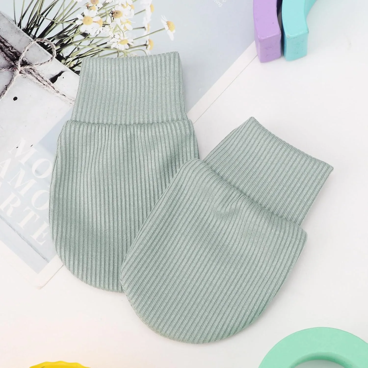 Newborn Baby Mittens No Scratch Elastic Wrist Gloves Infant Toddler Mittens for Baby Boy Girl 0-6 Months
